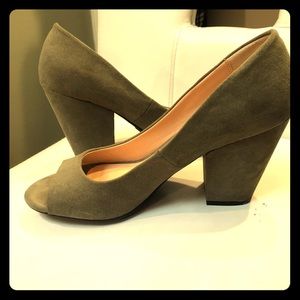 Olive green suede pumps